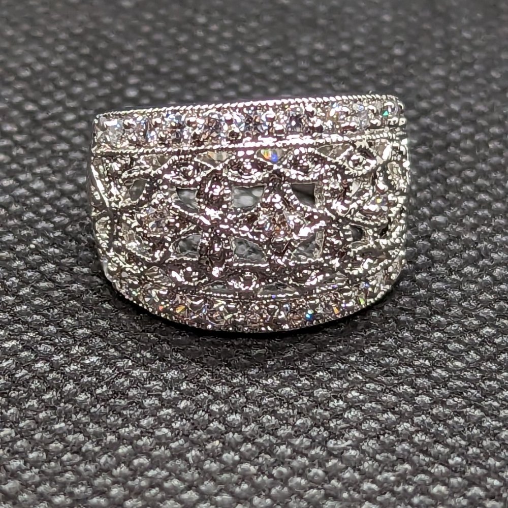 CZ and silver ring - Picture 4 of 4